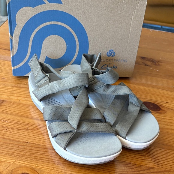 Clarks Shoes - Clarks Women's cloud steppers Sandals in Gray